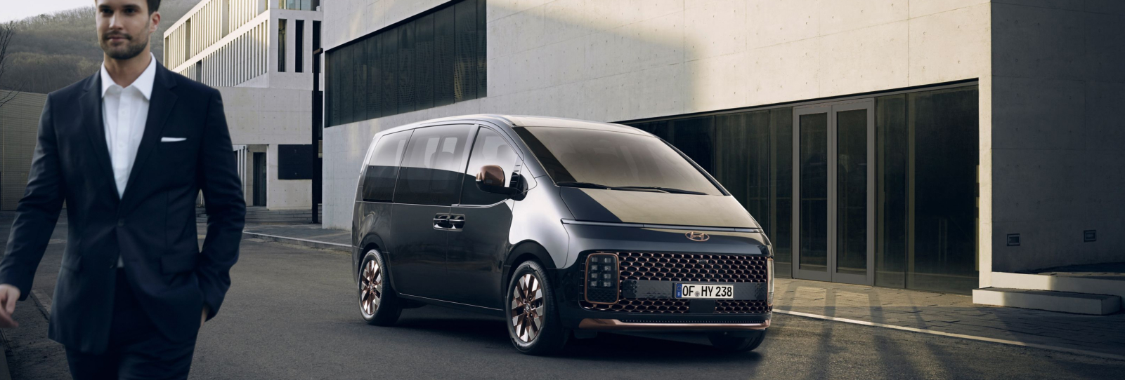 Дизайн STARIA | Футуристичний Мінівен | Богдан Авто - фото 6